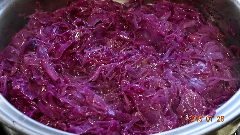 たまには料理の話もしよう（1） … 赤キャベツ（Rotkohl）を調理するの巻_d0103632_2292366.jpg