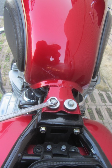 W650 リアバンパー取り付け : よかとん日記 W650 リアバンパー取り付け : よかとん日記