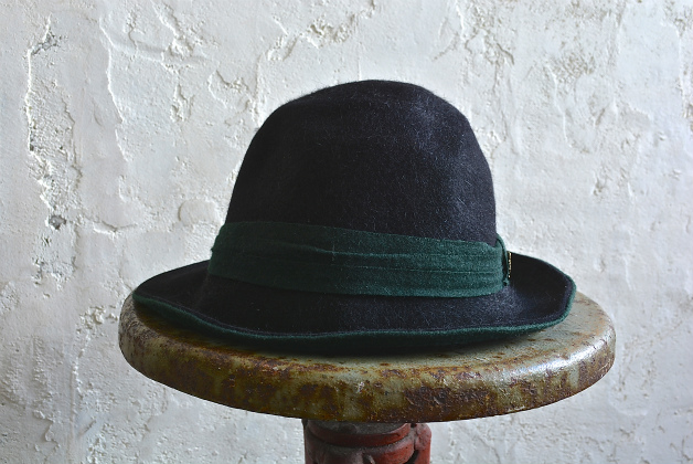 Tyrolean hat _f0226051_1434488.jpg