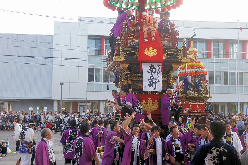 新湊曳山祭り_d0113554_8263576.jpg