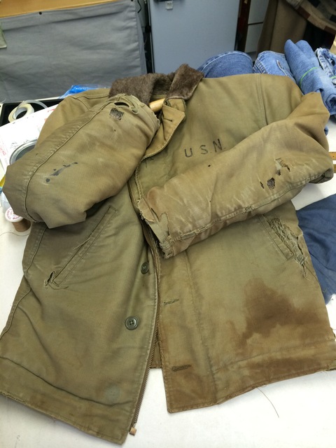 USN N-1 デッキジャケット破損リペア : 洋服お直し 雪音堂