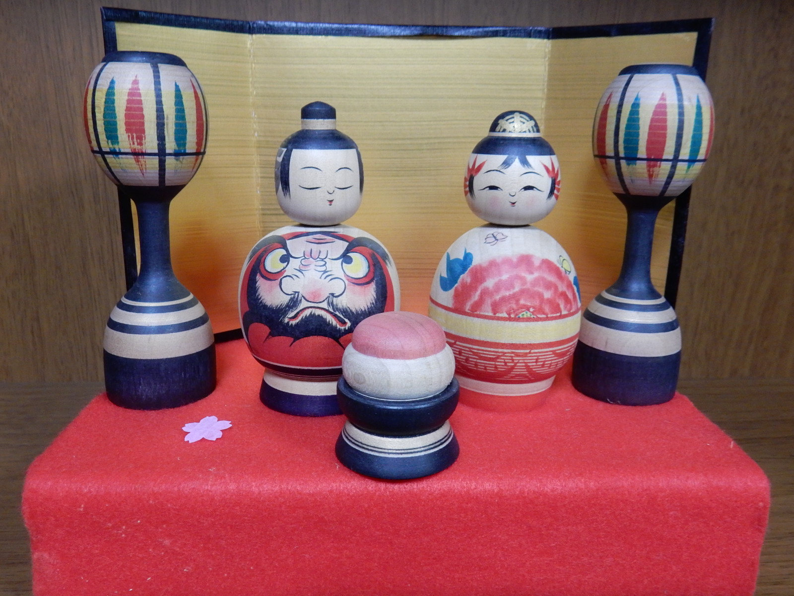 雛こけし：本間直子工人作 : こけしと手織りの小部屋