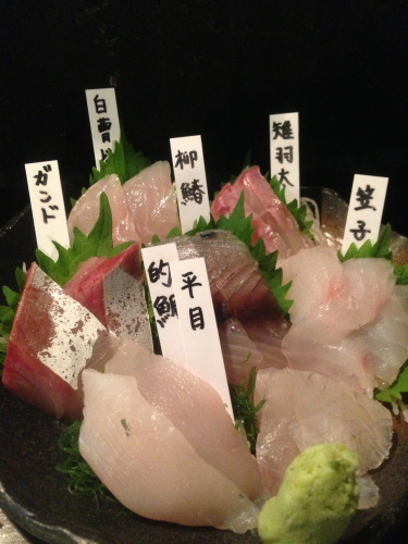 刺し盛り、いっちょう！_a0116902_20011896.jpg