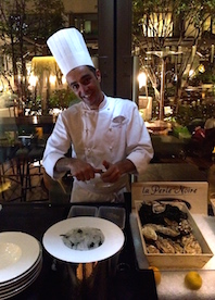 Bar 8 で牡蠣シャン! - Bar à 8tres @ Mandarin Oriental Paris_a0231632_17471185.jpg