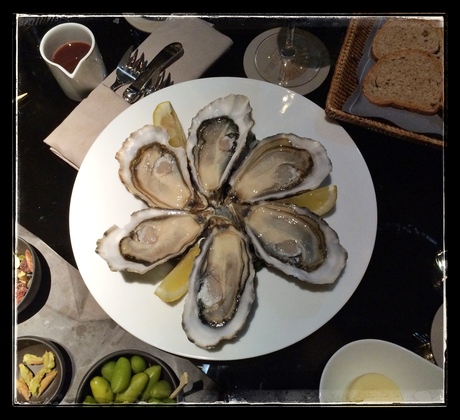 Bar 8 で牡蠣シャン! - Bar à 8tres @ Mandarin Oriental Paris_a0231632_17501262.jpg