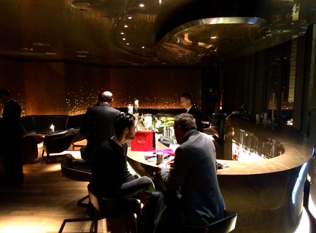 Bar 8 で牡蠣シャン! - Bar à 8tres @ Mandarin Oriental Paris_a0231632_17565182.jpg