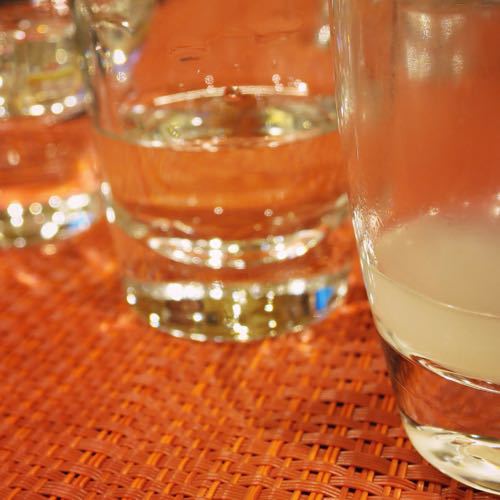 日本橋ふくしま館「MIDETTE」で9種の日本酒飲み比べ。そして矢大臣うどんがうまかった！_c0060143_038104.jpg