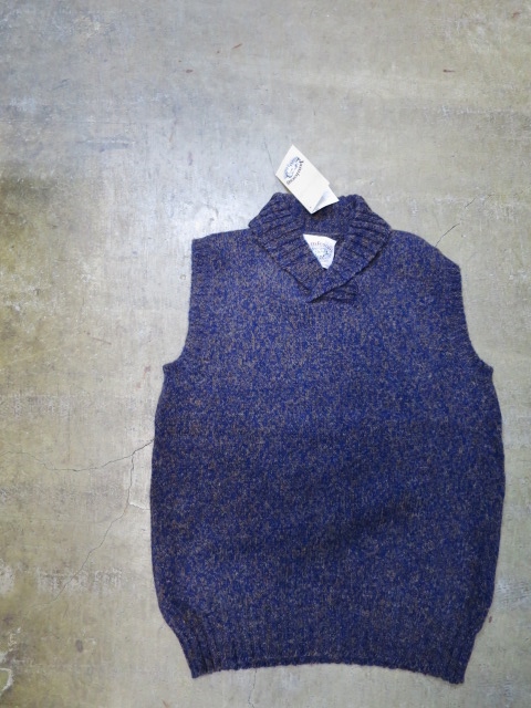 今時期~◎ Jamieson\'s ・・・ Shawlカラー MELANGE WOOL VEST!★!_d0152280_6305132.jpg