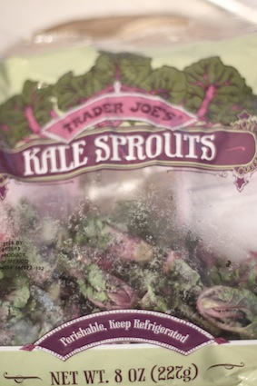 Kale Sproutsとキヌア、クランベリーのサラダ_b0271640_9583025.jpg