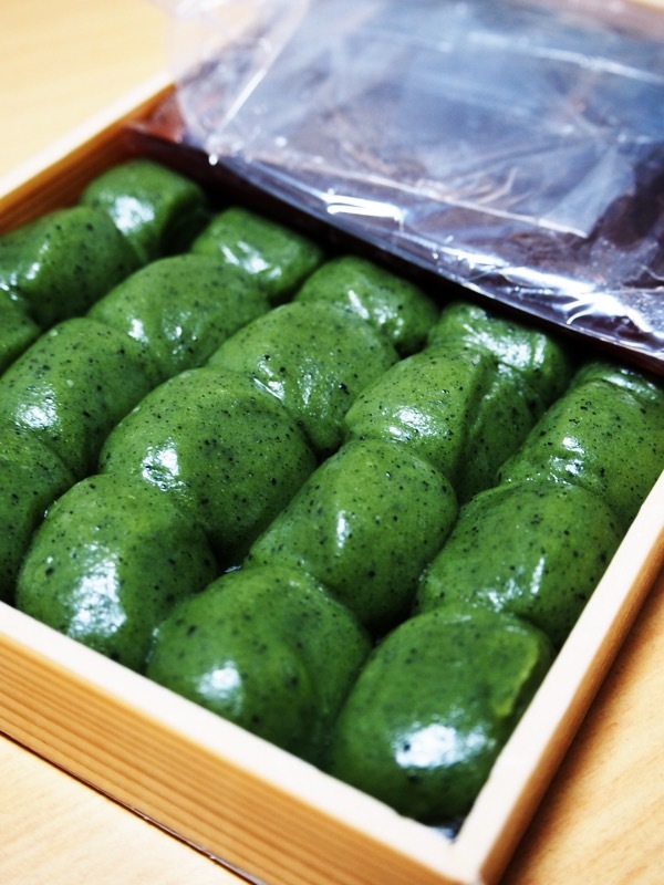郷愁のグリーン 西新井大師門前 清水屋の草だんご Samのlifeキャンプブログ Doors In Out 郷愁のグリーン 西新井大師門前 清水屋の草だんご Samのlifeキャンプブログ Doors In Out