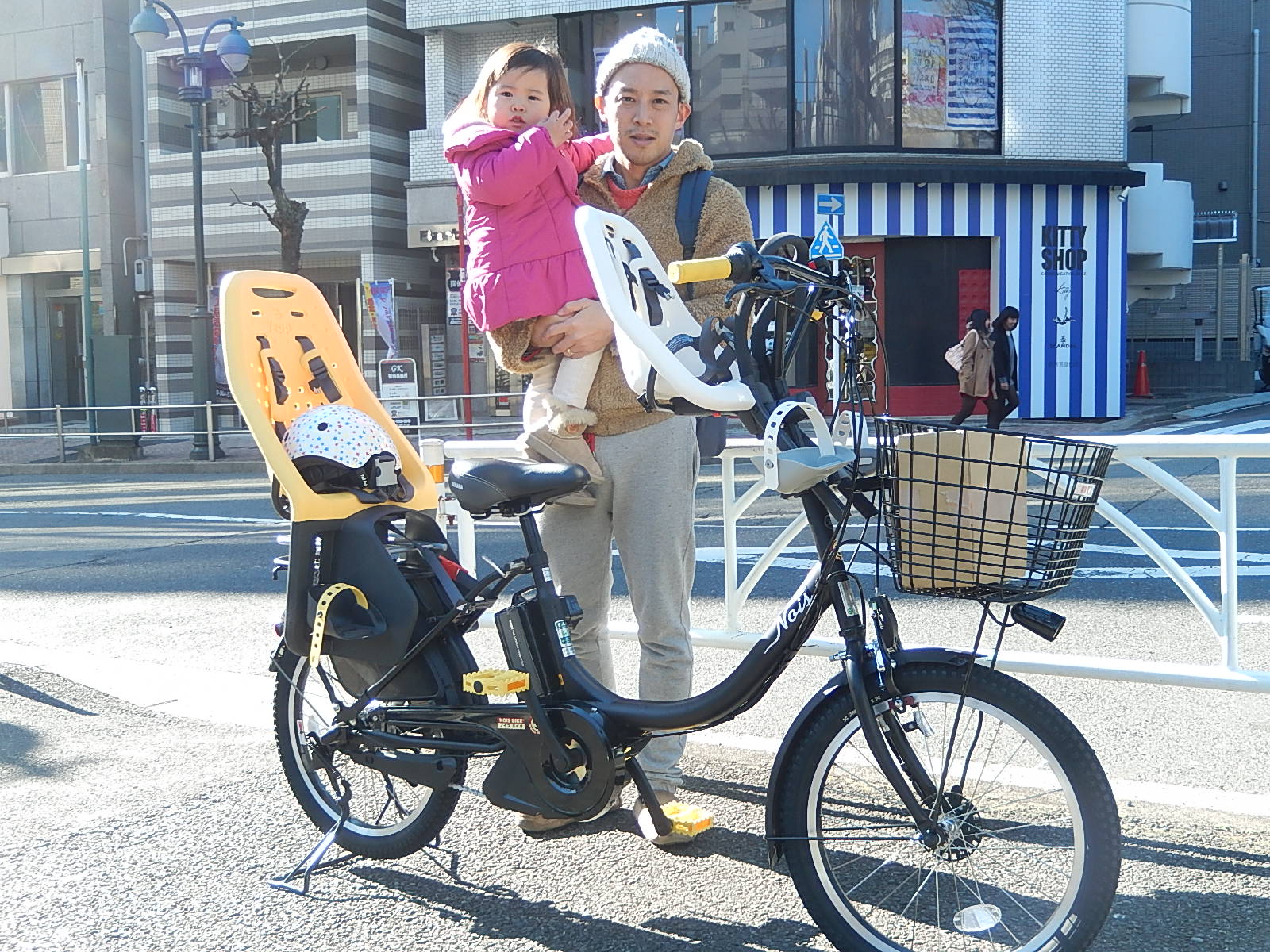 2月1日　渋谷　原宿　の自転車屋　FLAME bike前です_e0188759_14202269.jpg