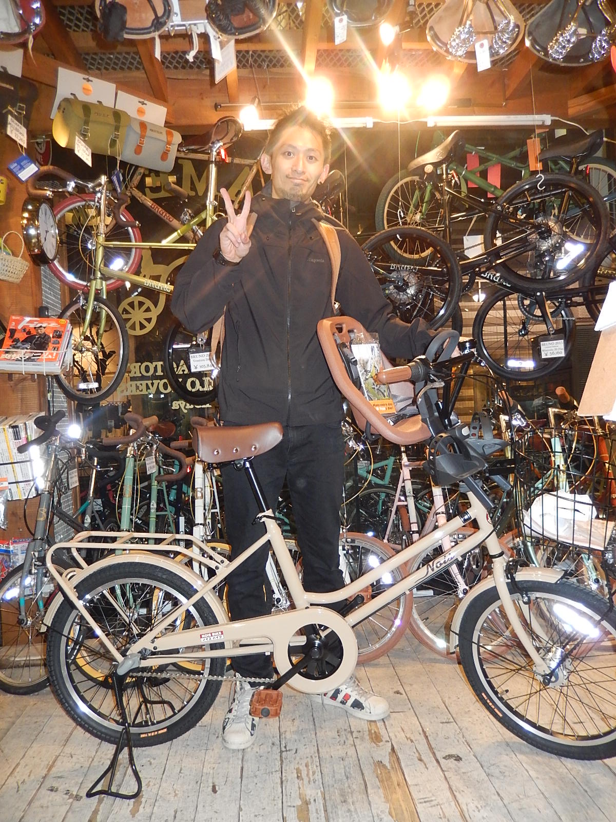 2月1日　渋谷　原宿　の自転車屋　FLAME bike前です_e0188759_19314177.jpg