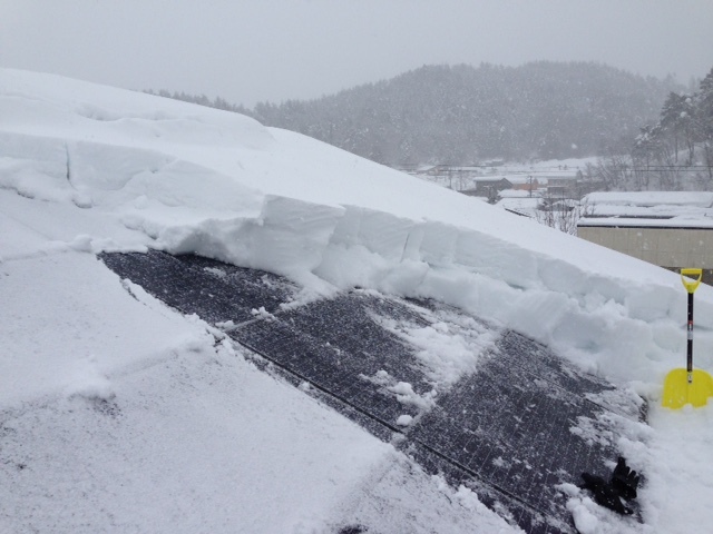 お風呂の残り湯で屋根融雪 アースイマジン設計室の家と暮らし お風呂の残り湯で屋根融雪 アースイマジン設計室の家と暮らし