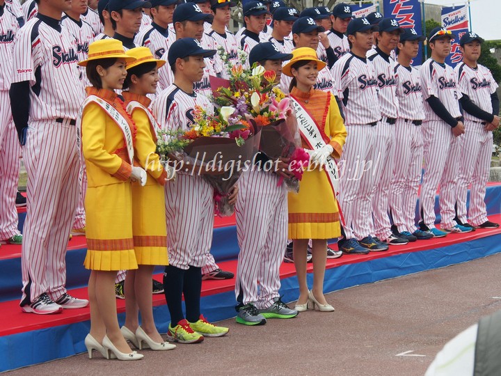 2015プロ野球キャンプイン！ヤクルト浦添キャンプ初日レポ 歓迎式他_e0222575_2018062.jpg