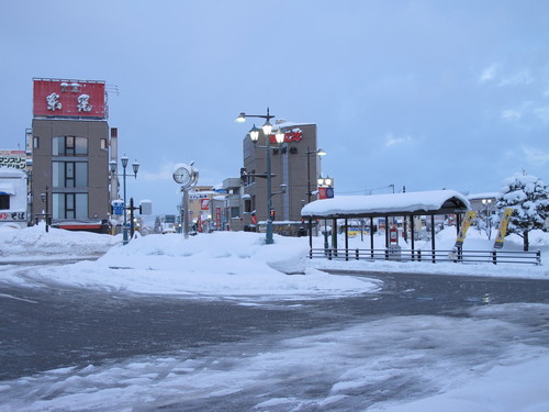 １日前は４３ｃｍの大雪の中、米沢駅へ　２月　２日・・・２_c0075701_18585828.jpg