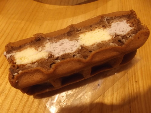 R.L ワッフルケーキ ブルーベリーフロマージュ_f0076001_22225534.jpg