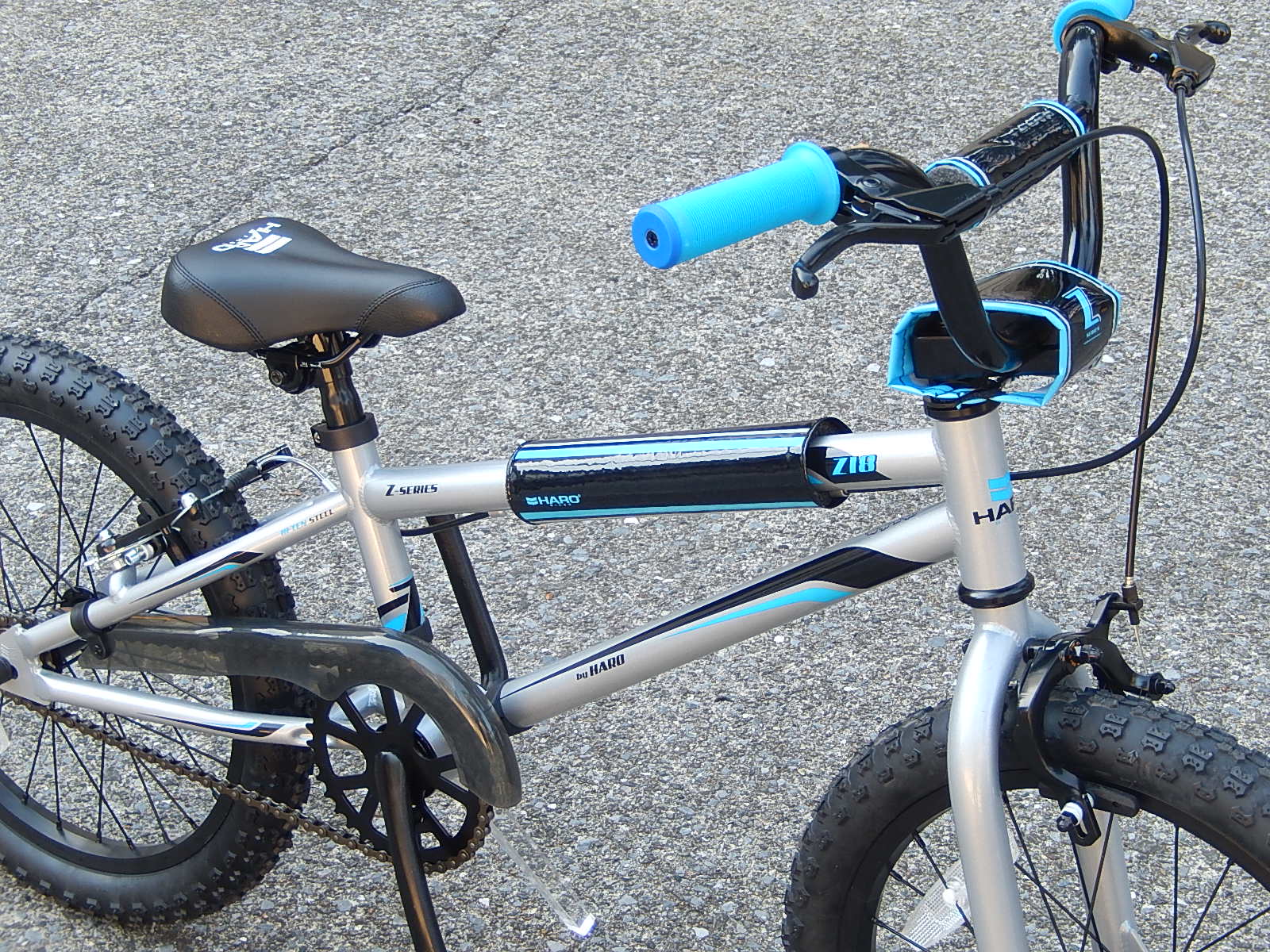 HARO BIKES 入荷_e0188759_14231357.jpg