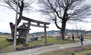 東京から朝一便の飛行機で来られたライターさん達との取材...._b0194185_238197.jpg
