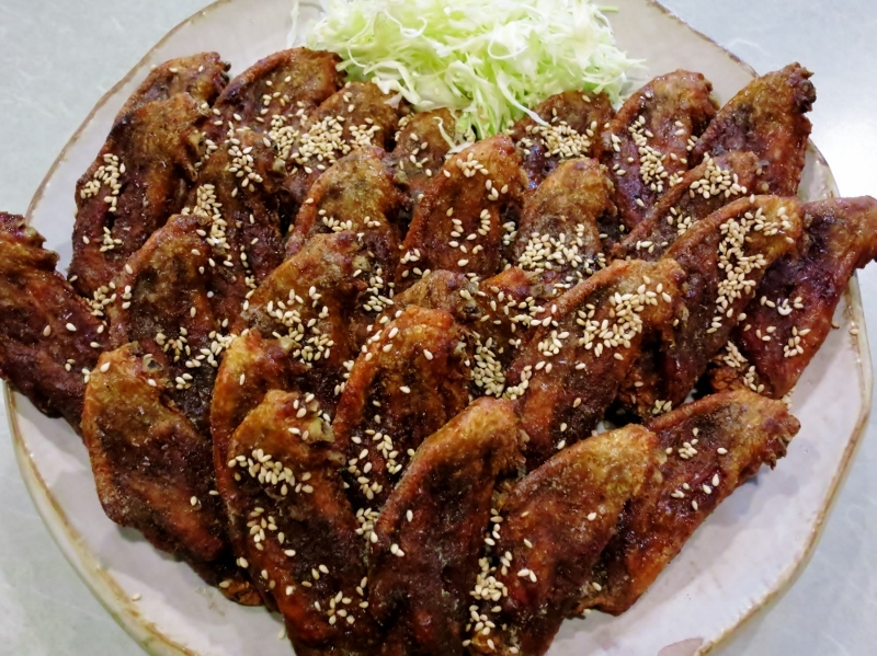風来坊・名古屋名物・元祖手羽先_b0083801_01184144.jpg
