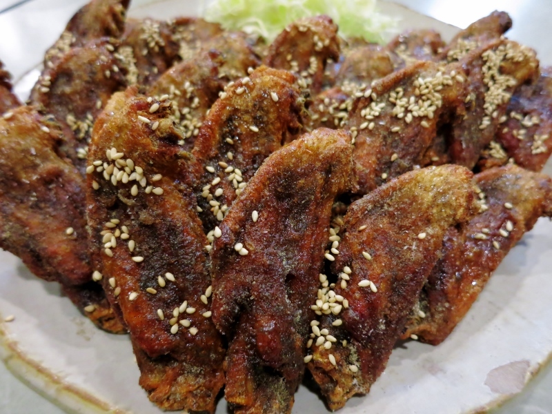 風来坊・名古屋名物・元祖手羽先_b0083801_01252741.jpg