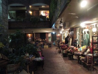 ブラリお散歩、インテリア巡り・・・。_d0091909_13254938.jpg