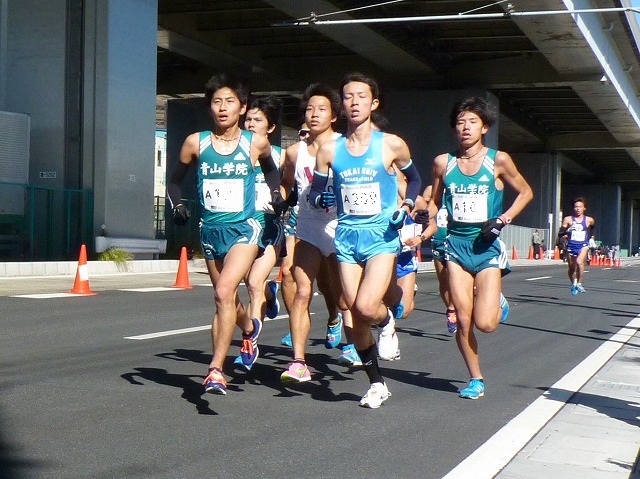 おにゃじ　“第３７回　神奈川マラソン・ハーフ”　を走る　ｐａｒｔ２_b0166128_10375295.jpg