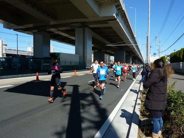 おにゃじ　“第３７回　神奈川マラソン・ハーフ”　を走る　ｐａｒｔ２_b0166128_11135749.jpg