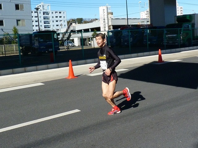 おにゃじ　“第３７回　神奈川マラソン・ハーフ”　を走る　ｐａｒｔ２_b0166128_1218967.jpg
