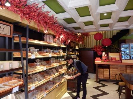 メダンでグルメ　お洒落ベーカリーが増えた！ 『Gourmand  Baked Goods & Ingredients』_a0216003_21374852.jpg