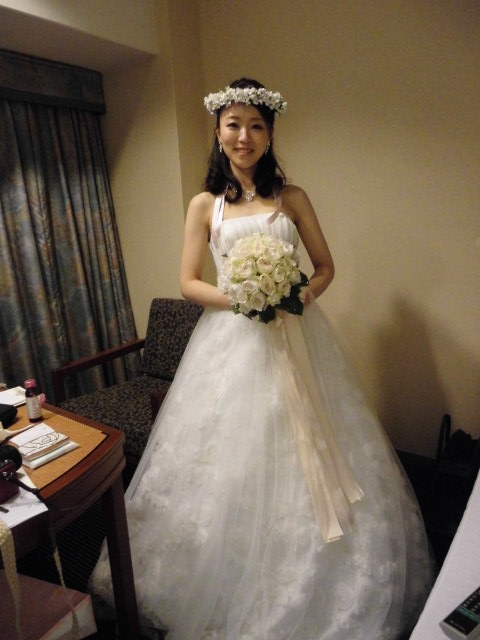 カラードレスから二次会は可愛い系ドレスへ_a0123133_585558.jpg