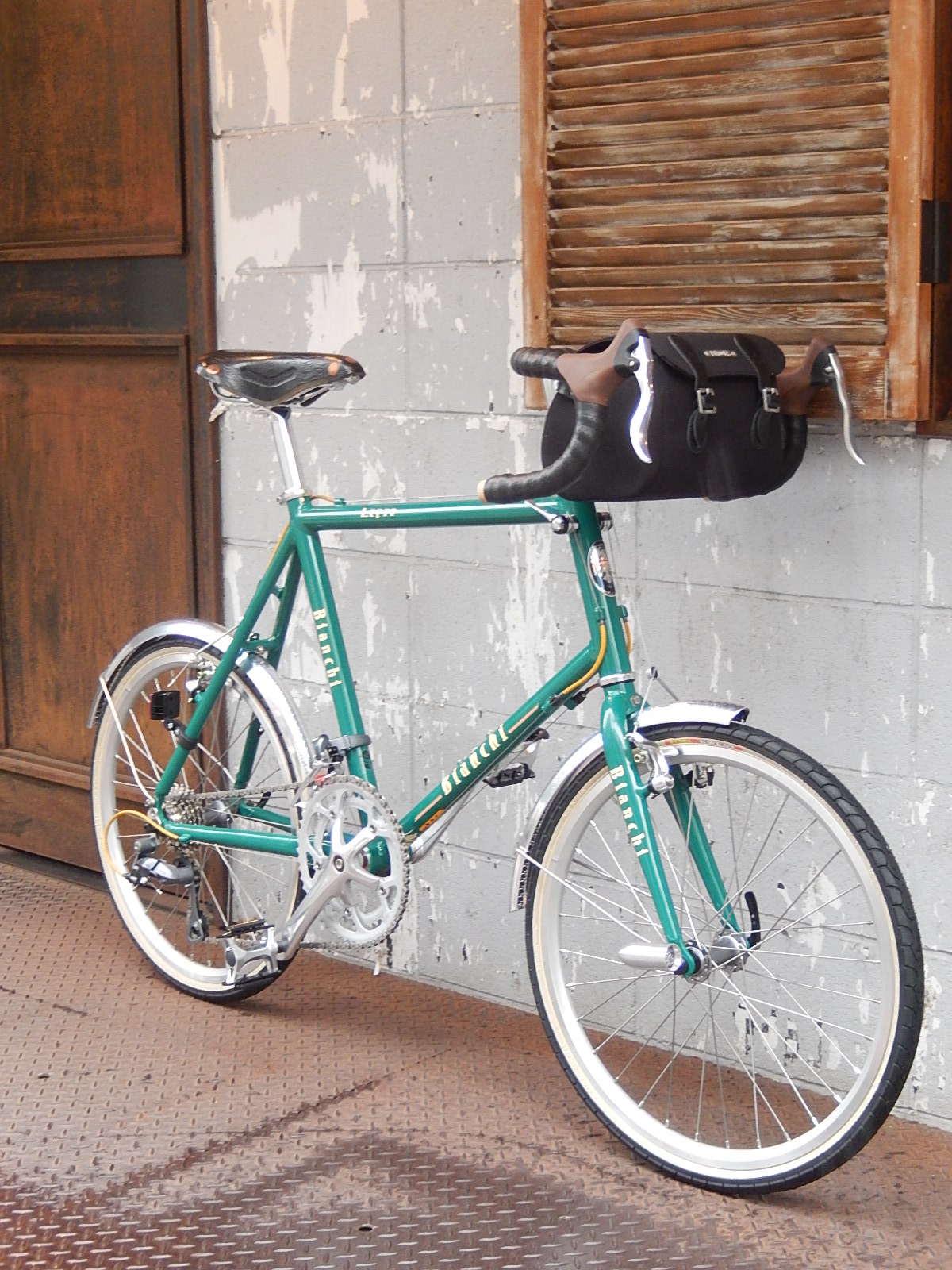 2月5日 渋谷 原宿 の自転車屋 FLAME bike前です_e0188759_15581199.jpg