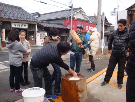 2014　餅つき大会のようす。_b0116276_14283882.jpg