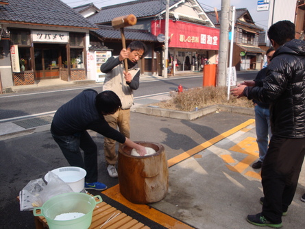 2014　餅つき大会のようす。_b0116276_14292281.jpg