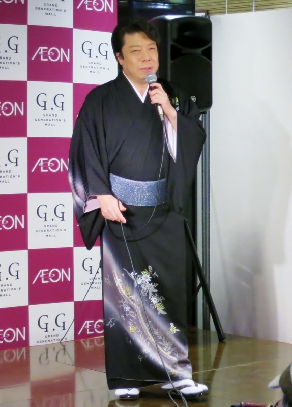 花板・発売記念ミニライブ・イオン八事店_b0083801_02573672.jpg