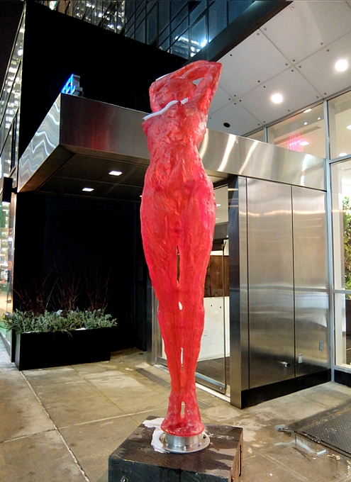 女性美あふれるNYの街角アート作品 REACH sculpture by Joan Benefiel_b0007805_4101144.jpg