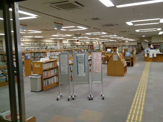 図書館通いも乙なもの***_d0101133_1811773.jpg