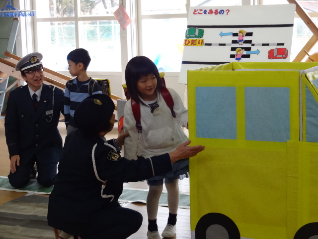 交通安全教室がありました!_d0166047_12253060.jpg