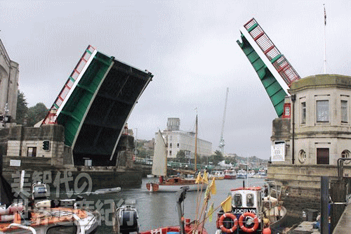 f0019856_1444542.gif