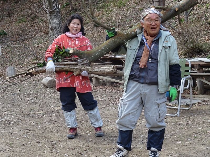 春蘭の道も　もう直ぐ完成だ！　　in　　孝子の森　_c0108460_20503125.jpg