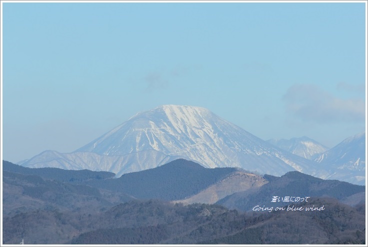 雪頂く山々を望む_b0345093_16255068.jpg