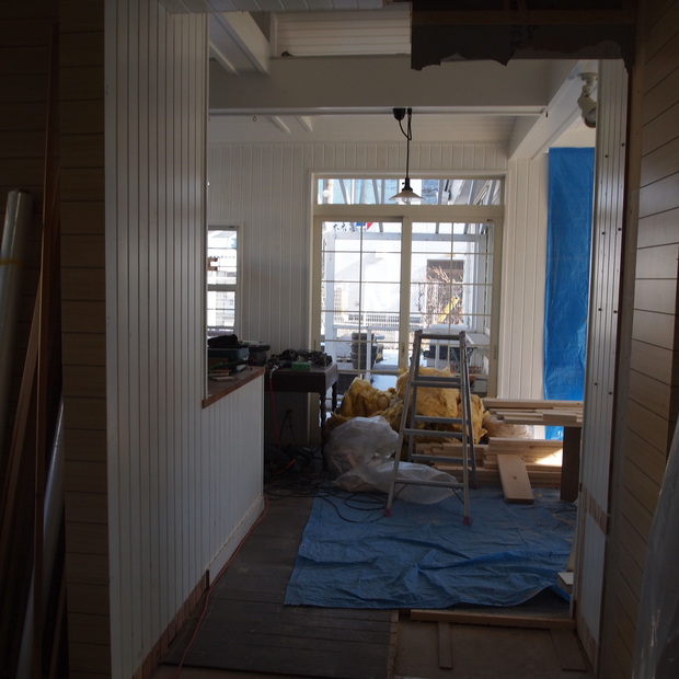 改装工事1週目の様子_a0292194_18475781.jpg