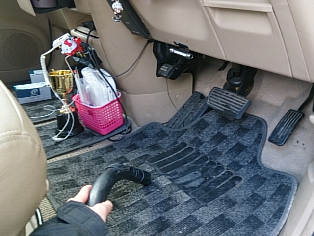 ★セレナ待望のお納車とさせて頂きました!!★(伏古店)_c0161601_19221746.jpg