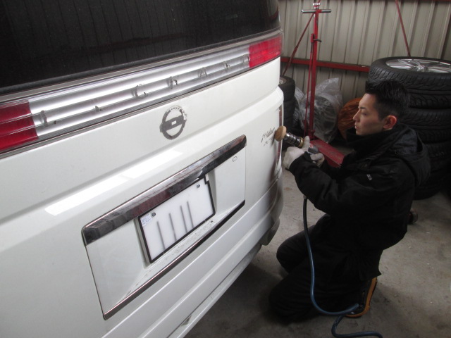 ★セレナ待望のお納車とさせて頂きました!!★(伏古店)_c0161601_19233187.jpg