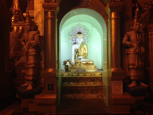 ~ミャンマー Yangonへの旅~(社長)_c0161601_2353617.jpg