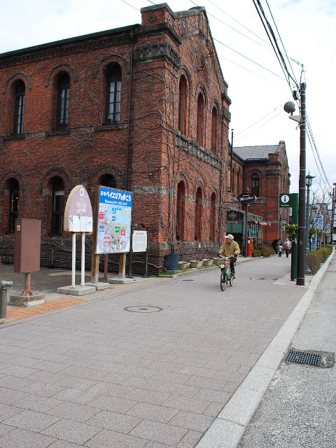 旧函館郵便局(明治モダン建築再訪)_f0142606_0193436.jpg