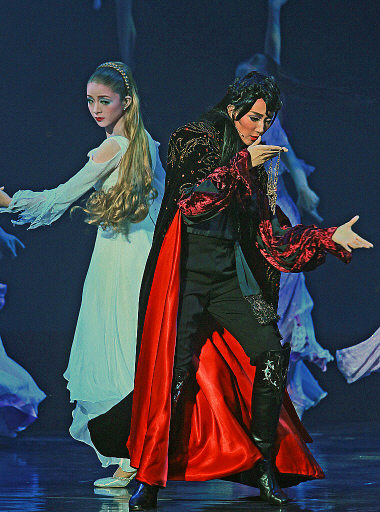 星組 宝塚大劇場公演 ミュージカル・プレイ 黒豹の如く