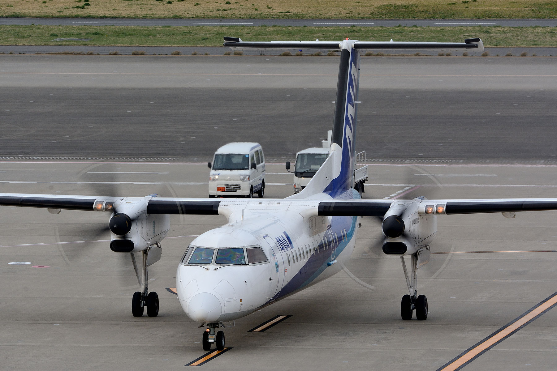 Bombardier DHC-8-Q300 Dash 8 / JA804K - 最終運航日 - : SKY