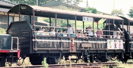 南阿蘇鉄道のトロッコ列車_e0030537_21544470.jpg