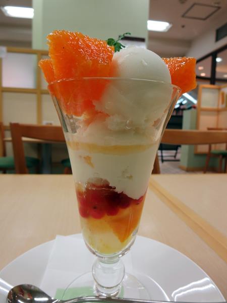 千疋屋総本店 せとかのパフェ 港南台高島屋店 お散歩アルバム 春日和バラ日和 千疋屋総本店 せとかのパフェ 港南台高島屋店 お散歩アルバム 春日和バラ日和