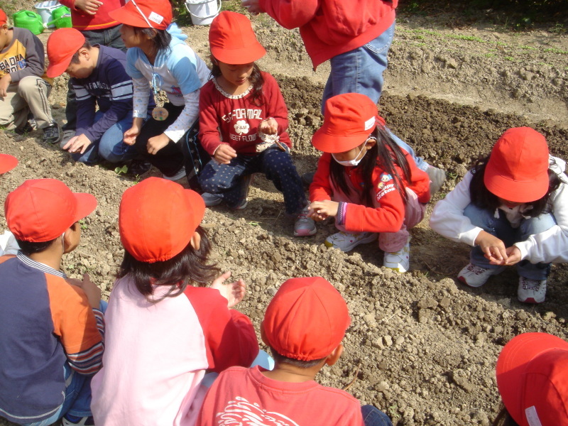 小学校遠足ダブルサポート in うみべの森_c0108460_22190097.jpg